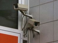 Viele &Uuml;berwachungskameras gibt es schon jetzt in Banken, Gesch&auml;ften und Bahnh&ouml;fen